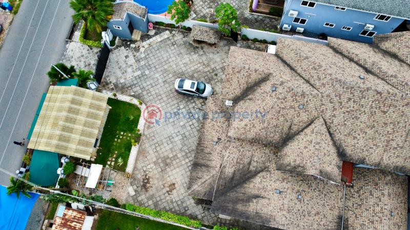 7 bedroom House For Sale Lagos Avenue East Legon Accra - 9