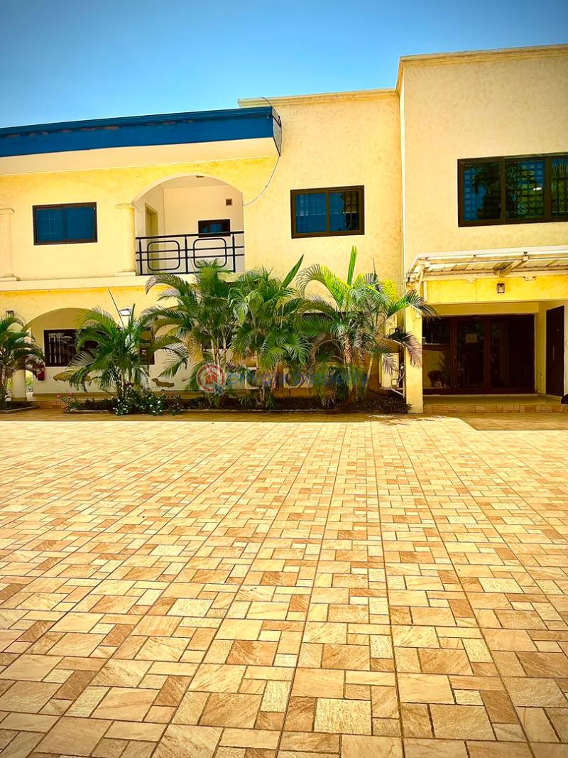 8 bedroom Commercial Property For Rent Accra Ghana Cantonments  - 2