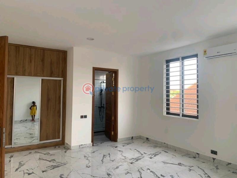 8 bedroom House For Sale Adjiringanor East Legon Accra - 1