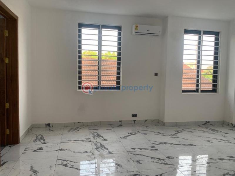 8 bedroom House For Sale Adjiringanor East Legon Accra - 5