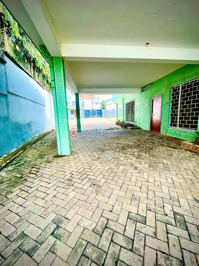 10 bedroom Commercial Property For Rent Accra Ghana Cantonments  - 11