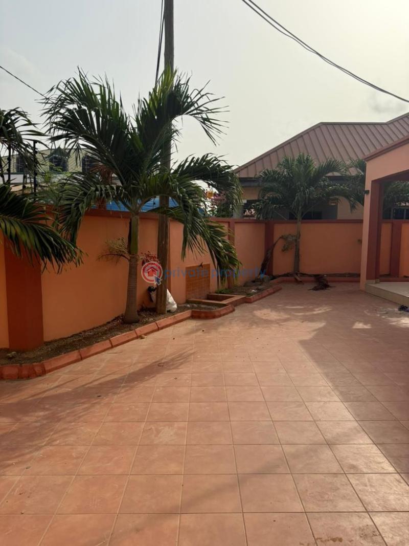 3 bedroom House For Rent Lakeside Estate Ashaley Botwe Adenta Municipal Accra - 8