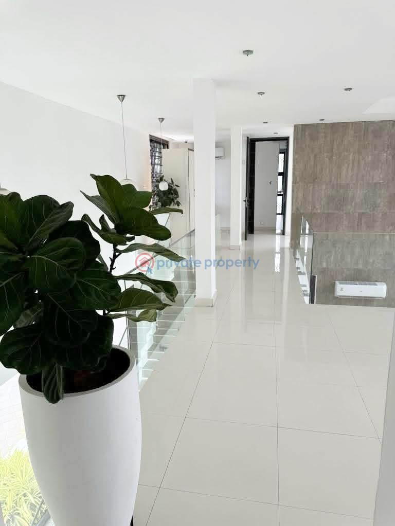 4 bedroom House For Sale Labone La Dade Kotopon Municipal Accra - 7