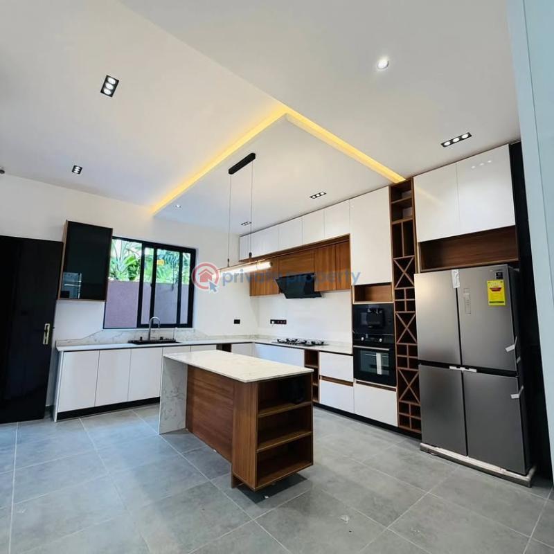 4 bedroom House For Sale Adenta Adenta Municipal Accra - 5