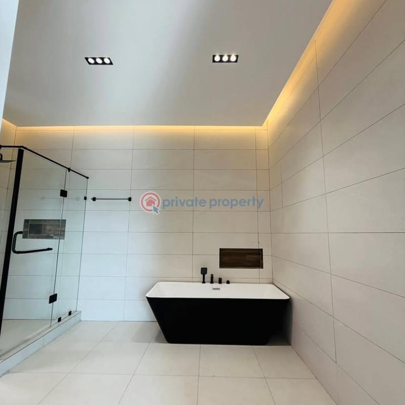 4 bedroom House For Sale Adenta Adenta Municipal Accra - 4