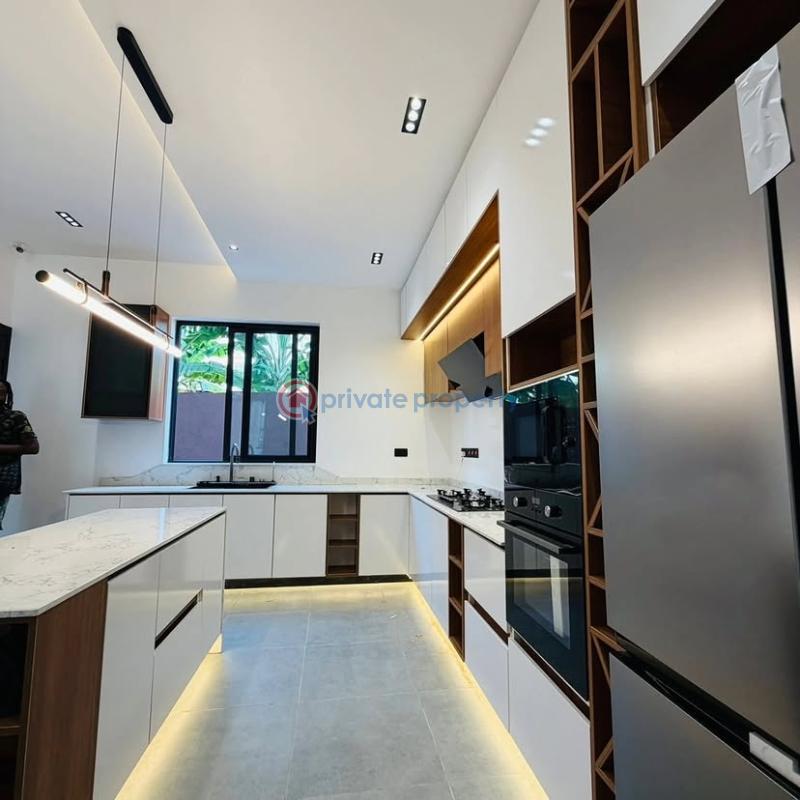 4 bedroom House For Sale Adenta Adenta Municipal Accra - 6