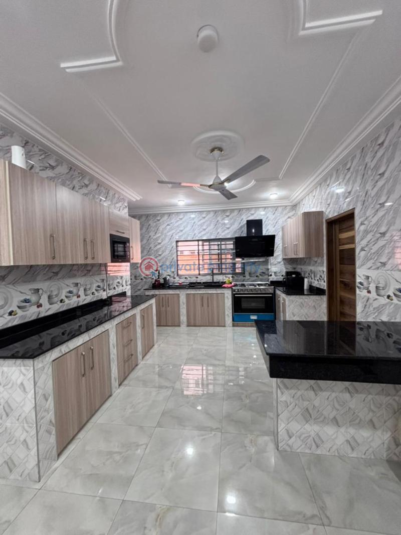 3 bedroom House For Rent Sakumono Spintex Accra - 9