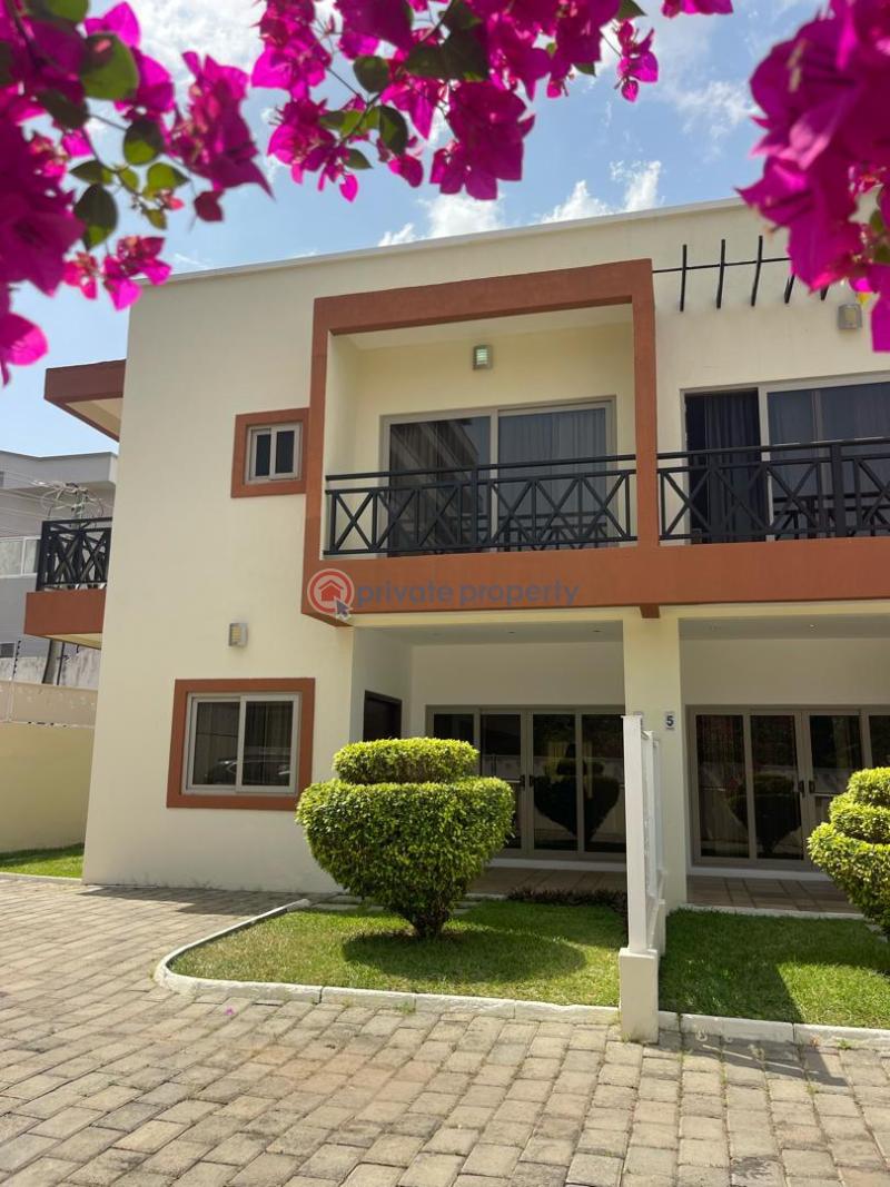 3 bedroom Townhouse For Rent Airport Residential Area Accra - 0