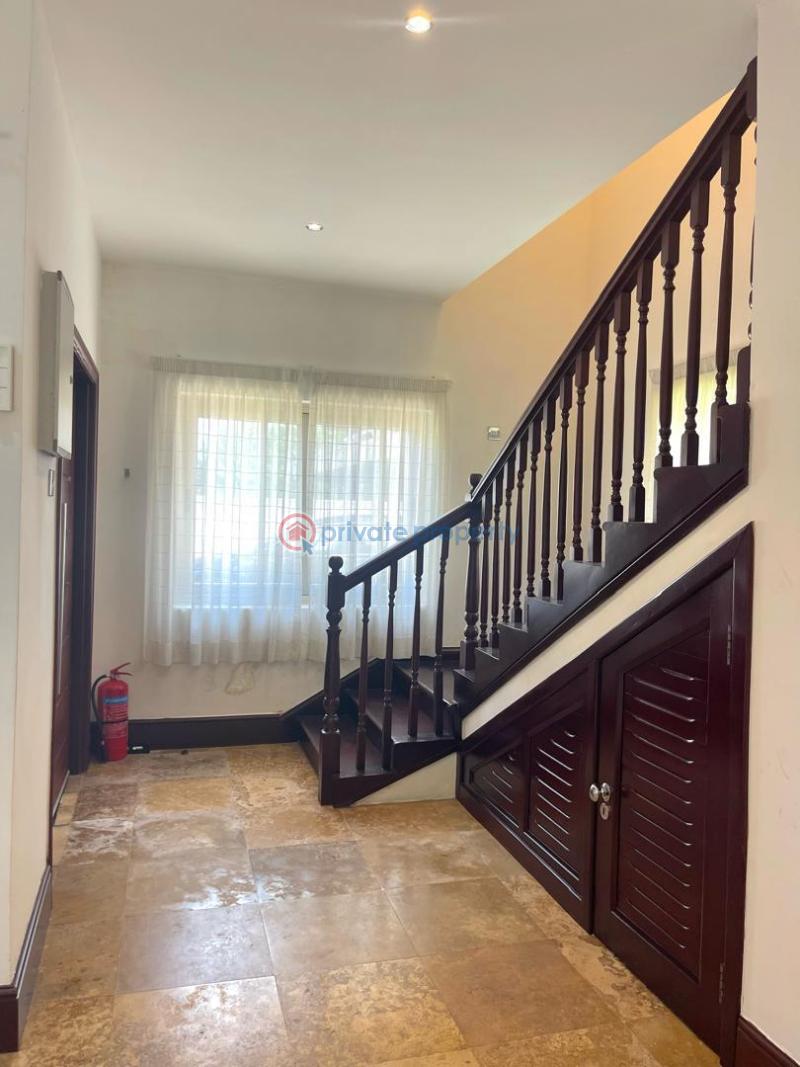 3 bedroom Townhouse For Rent Airport Residential Area Accra - 6