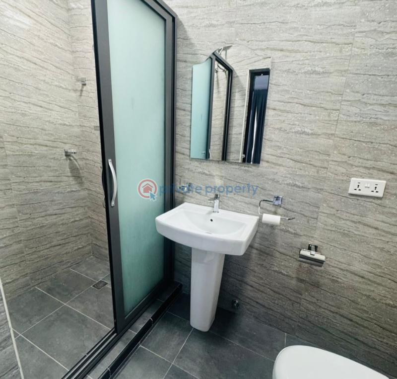4 bedroom House For Rent American House Accra East Legon  - 9