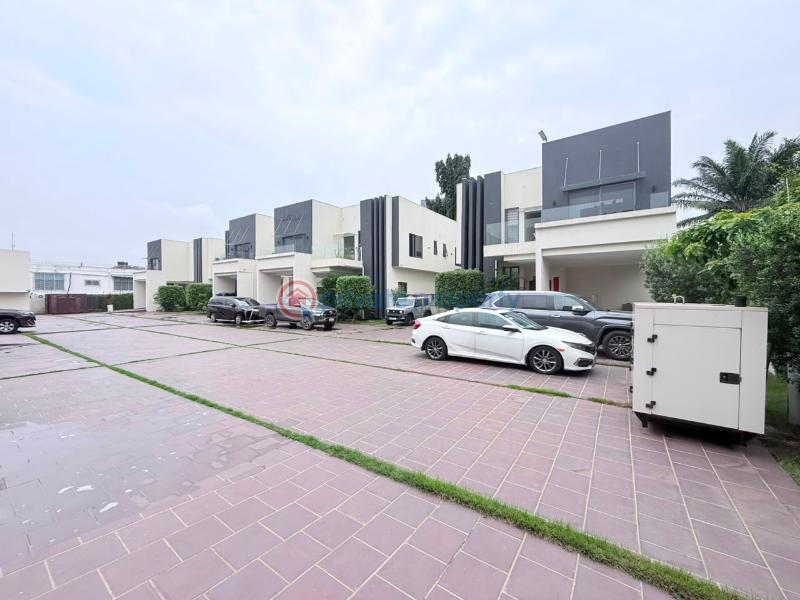 4 bedroom Townhouse For Rent Airport Residential Area Accra - 1