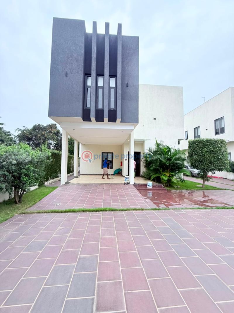 4 bedroom Townhouse For Rent Airport Residential Area Accra - 0