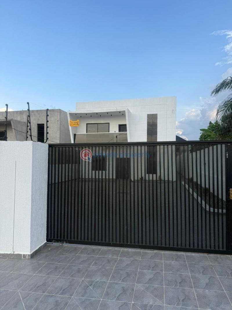 6 bedroom House For Sale Kentinkrono Near Knust/ Tech. Kumasi Metropolitan Ashanti - 5