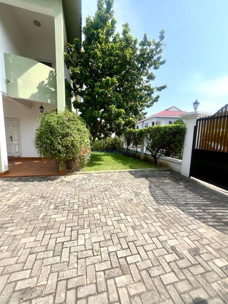 3 bedroom House For Rent Accra Ghana Cantonments  - 3