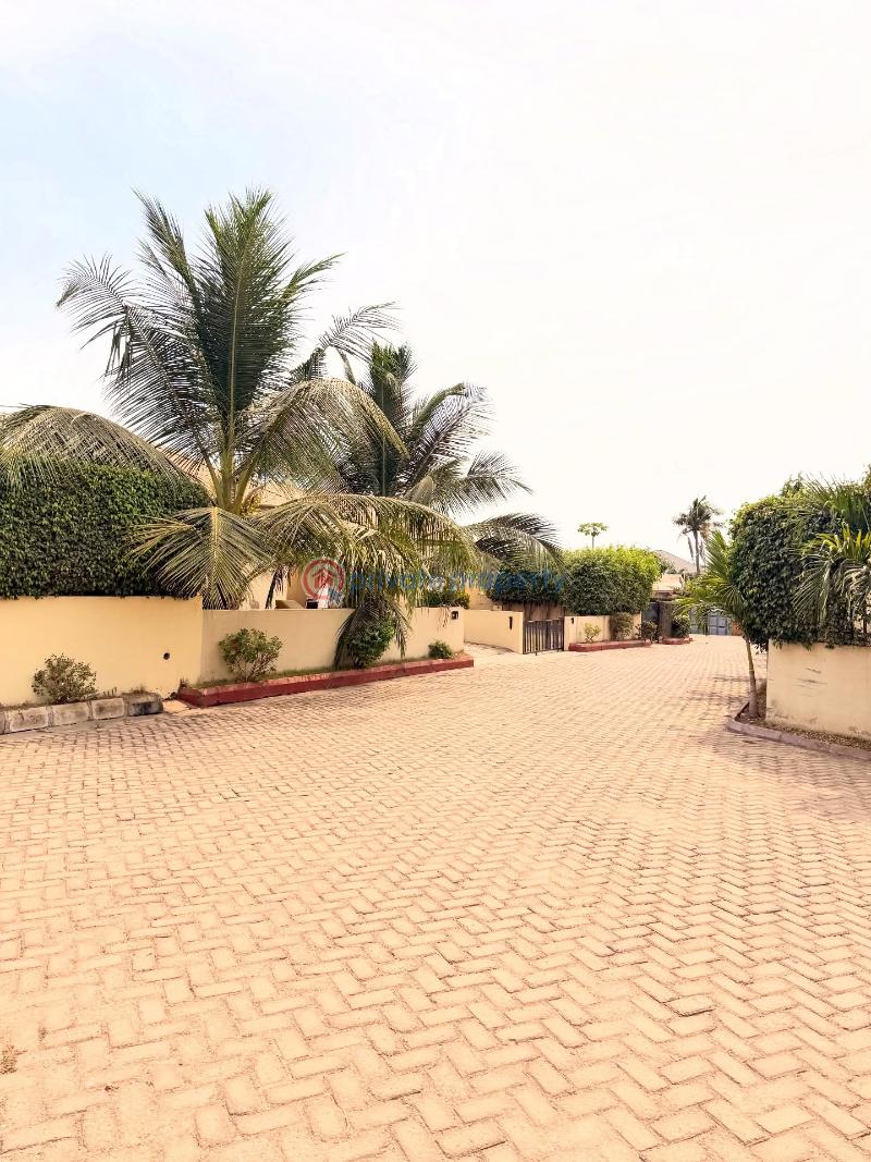 3 bedroom House For Sale Pillar 2 Dome Ga East Municipal Accra - 16