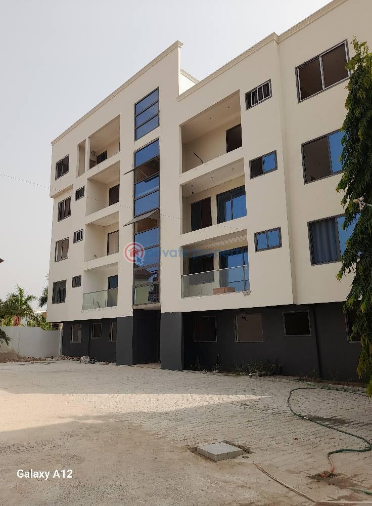 2 bedroom Apartment For Rent East Airport Airport Residential Area Accra - 3
