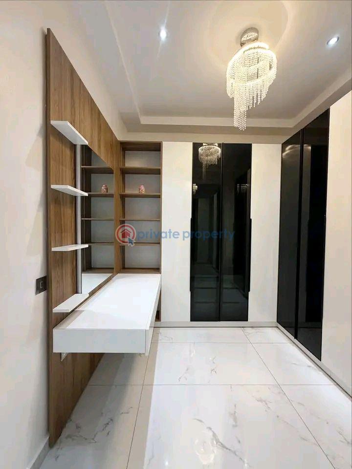 3 bedroom House For Sale East Airport Airport Residential Area Accra - 3