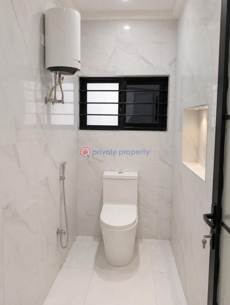 3 bedroom House For Sale Lakeside Estate Ashaley Botwe Adenta Municipal Accra - 11