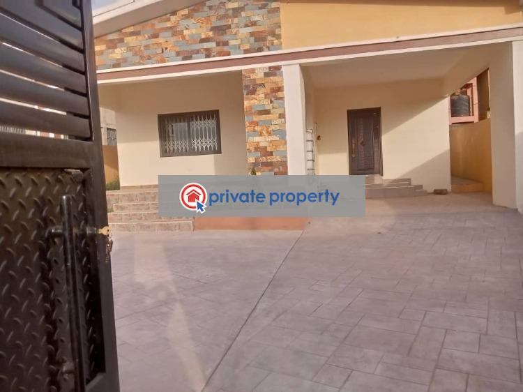 3 bedroom Detached Bungalow For Sale &nbsp;amasaman Melcom Amasaman Ga East Municipal Accra - 2
