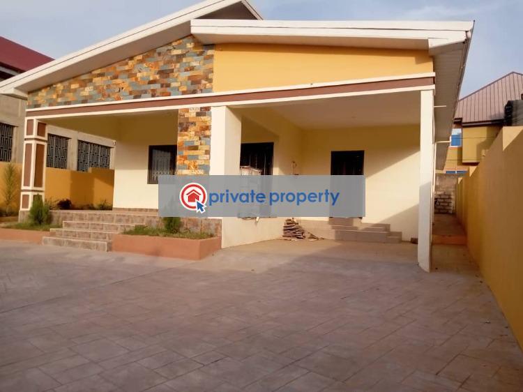 3 bedroom Detached Bungalow For Sale &nbsp;amasaman Melcom Amasaman Ga East Municipal Accra - 4