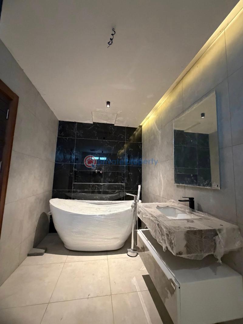 3 bedroom House For Sale Lakeside Estate Ashaley Botwe Adenta Municipal Accra - 7