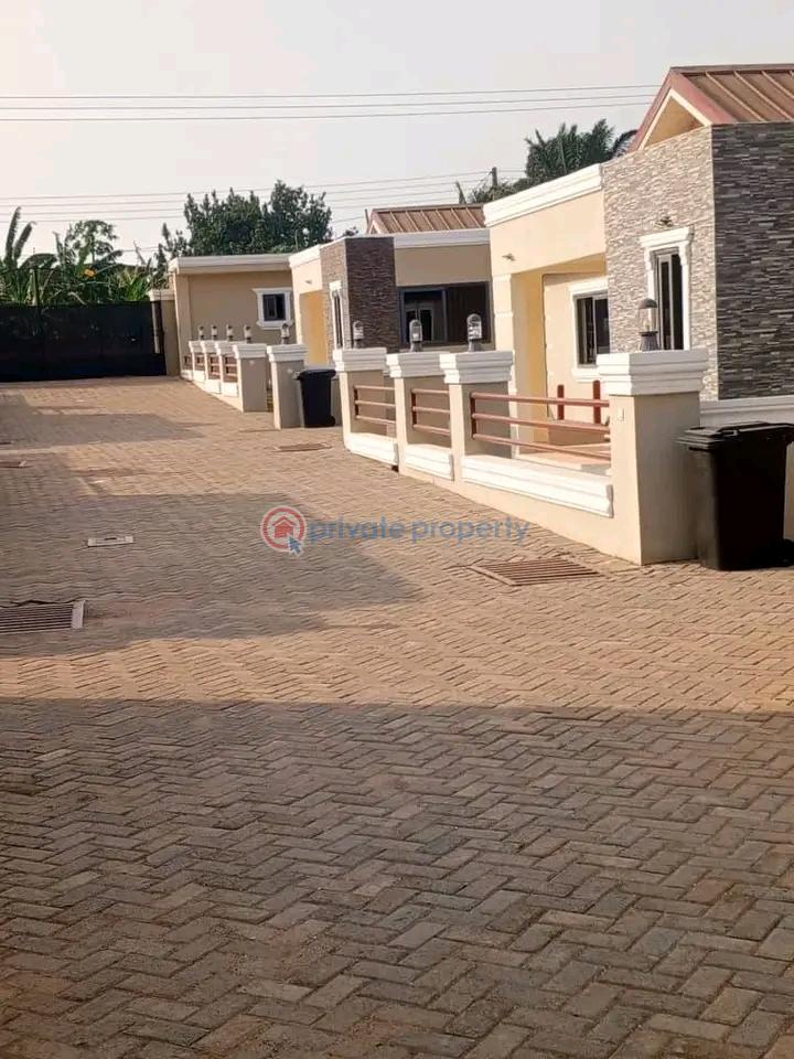 3 bedroom House For Sale Tantra Hill Achimota Ga West Municipal Accra - 6