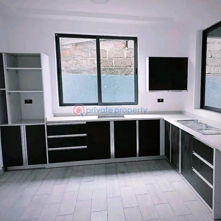 3 bedroom House For Rent Tesano Accra - 2
