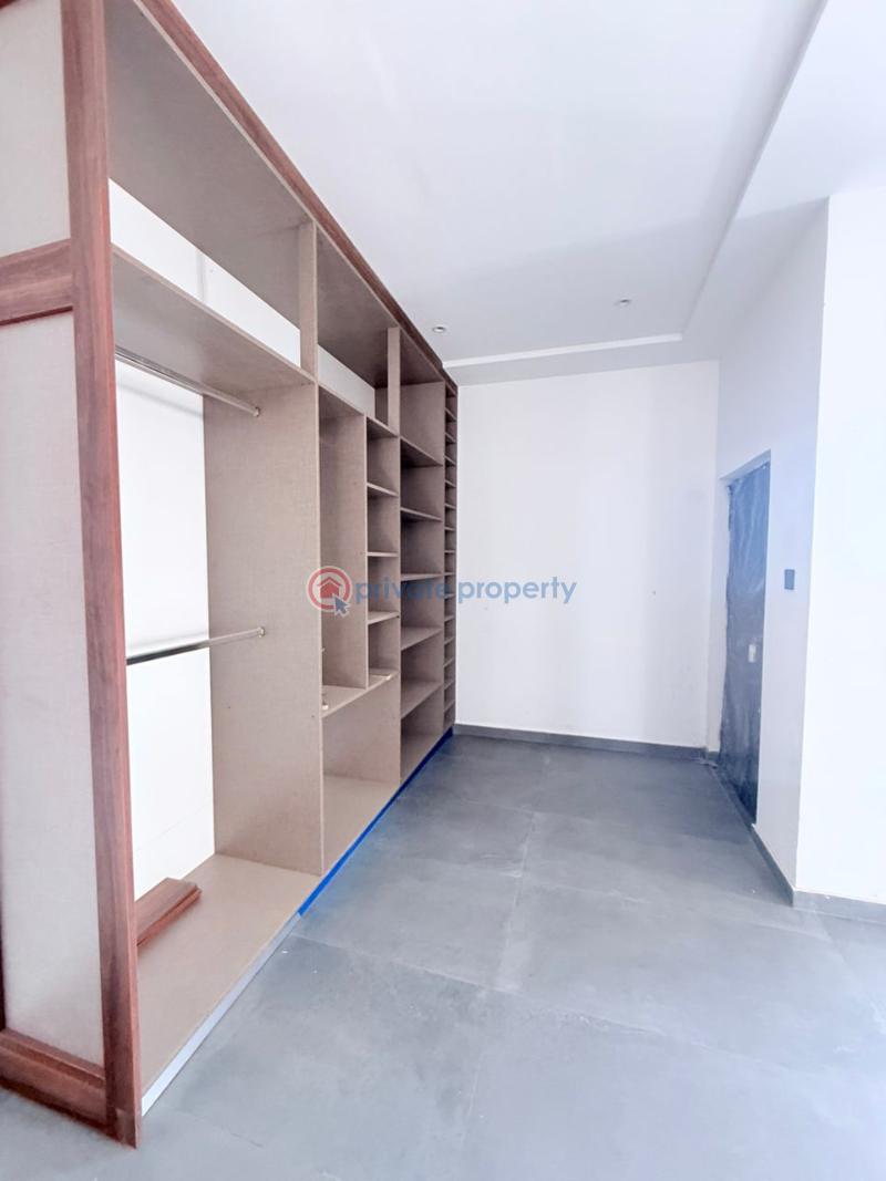 4 bedroom House For Sale Trasacco Accra East Legon  - 6