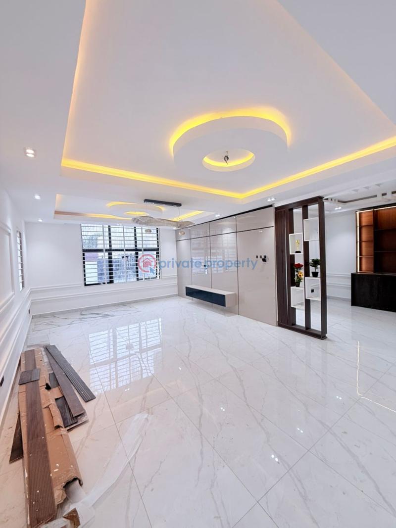 4 bedroom House For Sale Lashibi Spintex Accra - 8