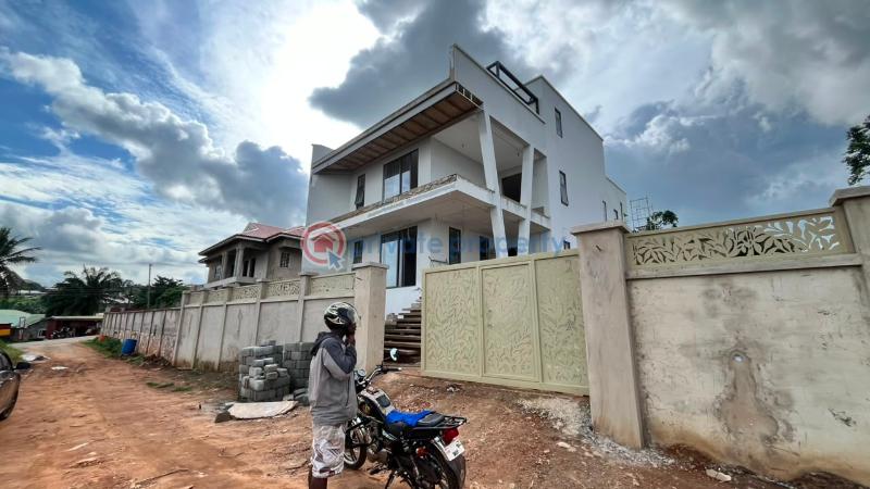 4 bedroom House For Sale Aburi Akuapim South Municipal Eastern Region - 5