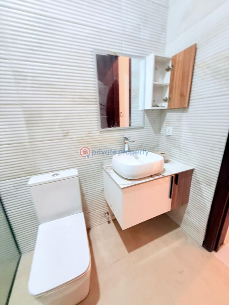 4 bedroom House For Sale Sakumono Spintex Accra - 9