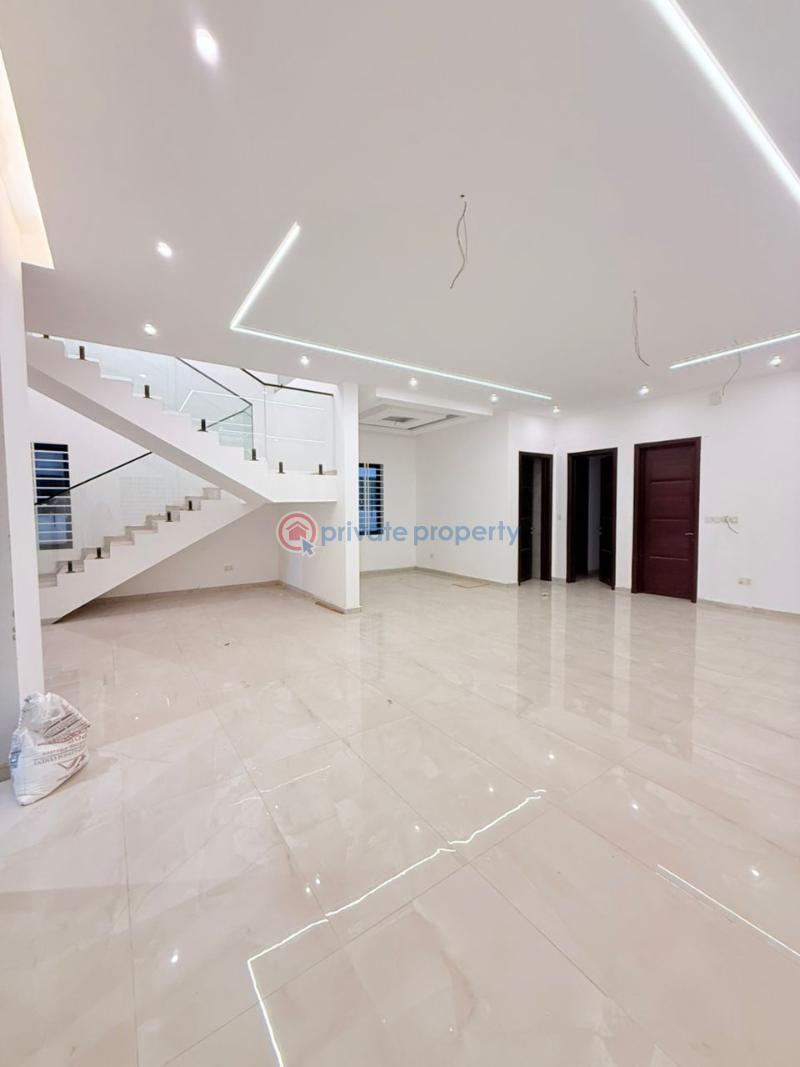 4 bedroom House For Sale Sakumono Spintex Accra - 5