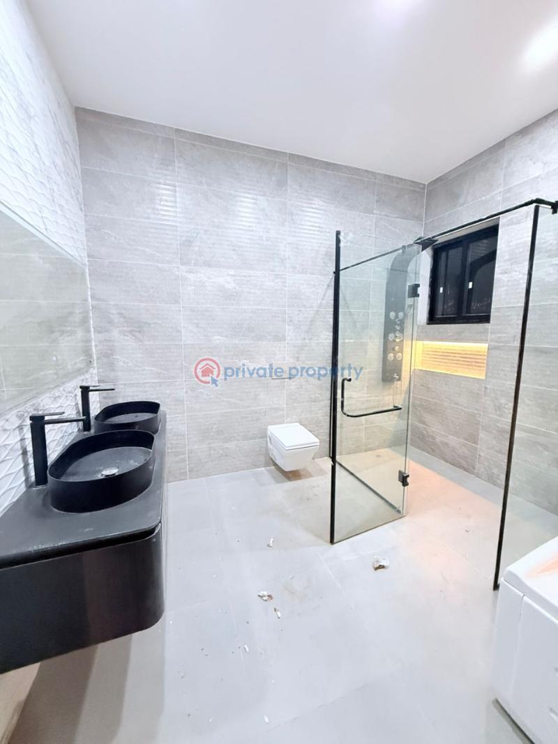 4 bedroom House For Sale Sakumono Spintex Accra - 7