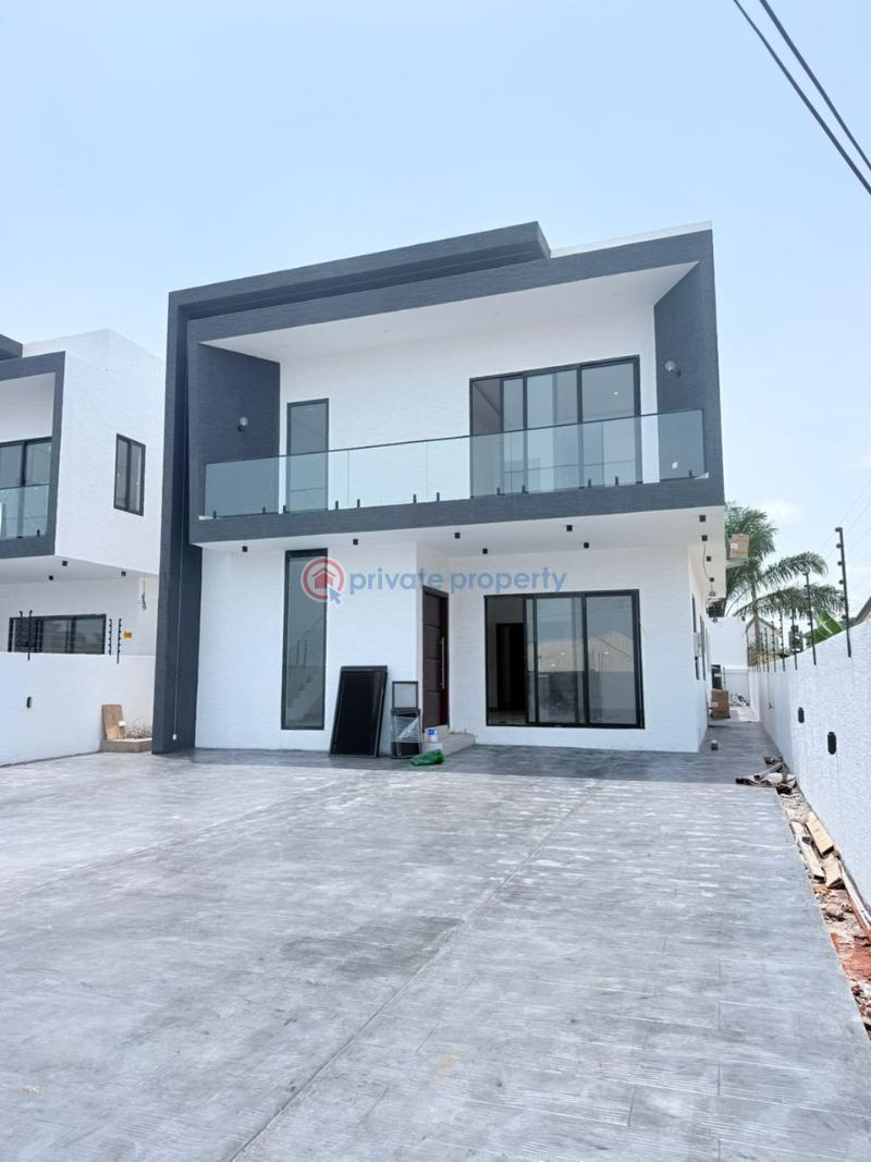 4 bedroom House For Sale Sakumono Spintex Accra - 0
