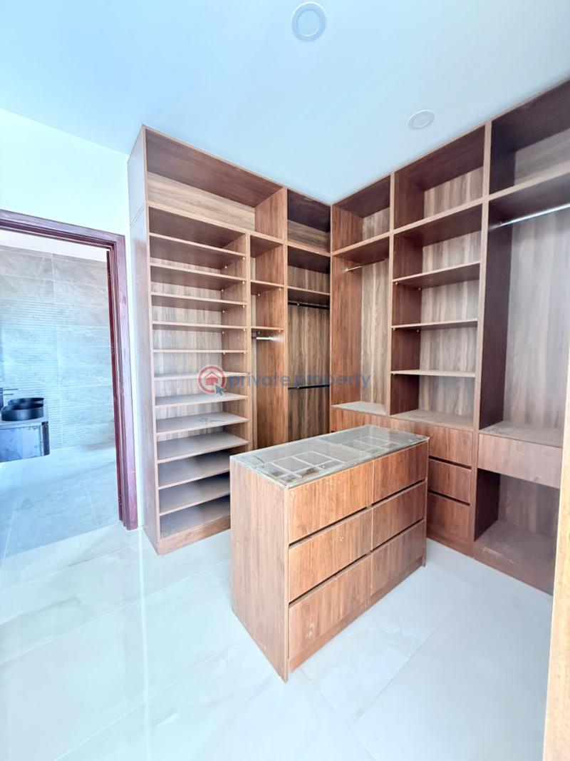 4 bedroom House For Sale Sakumono Spintex Accra - 6