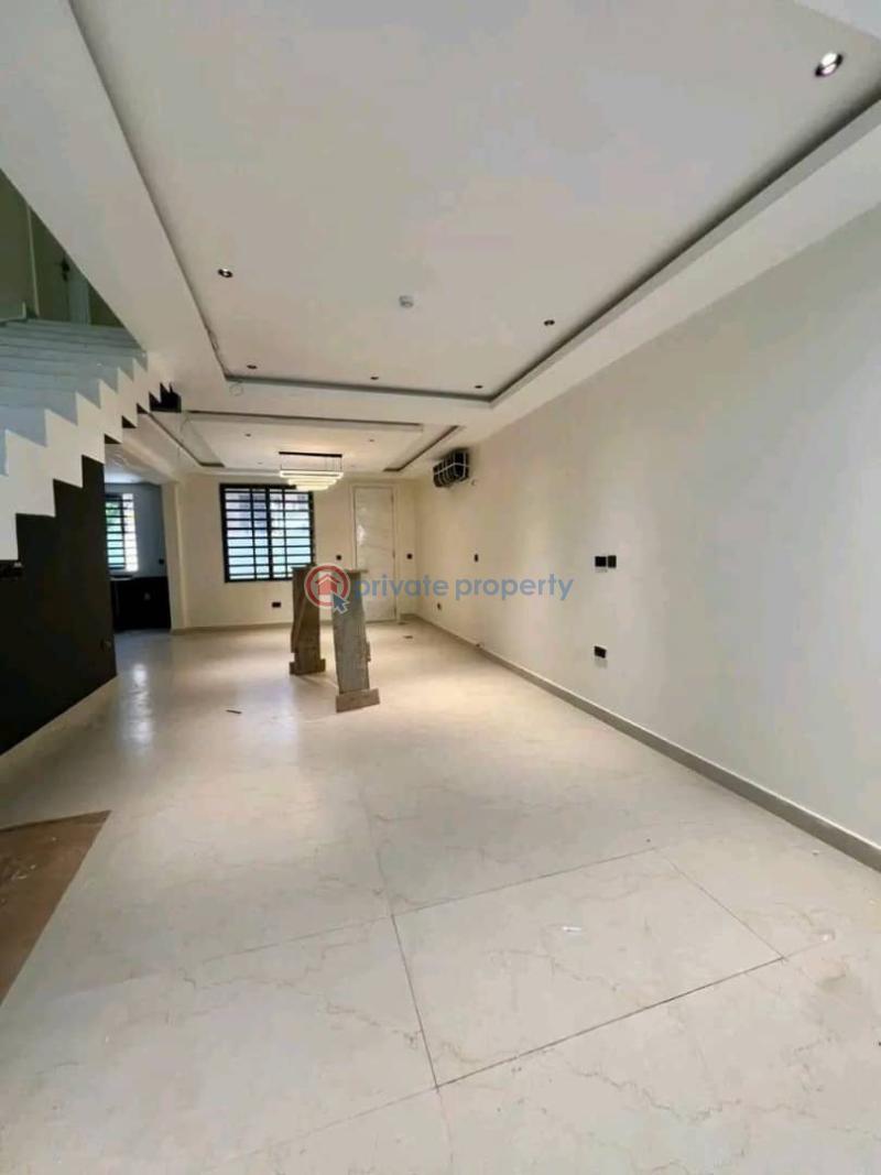 4 bedroom Townhouse For Rent Burma Hills East Airport Airport Residential Area Accra - 3