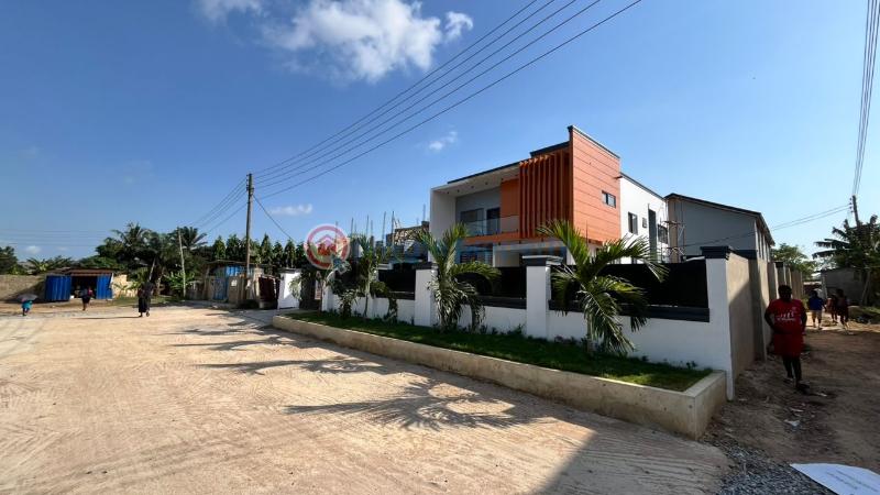 4 bedroom House For Sale Tantra Hills West Legon Achimota Accra - 4