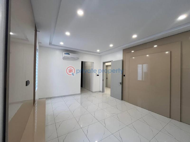 4 bedroom House For Rent Abelemkpe Accra - 2
