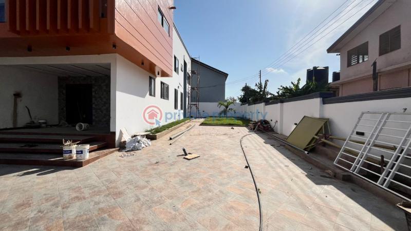 4 bedroom House For Sale Tantra Hills West Legon Achimota Accra - 10