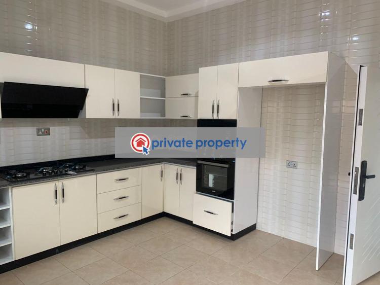 4 bedroom Detached Duplex For Sale Achimota Accra - 4