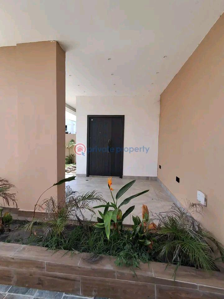 4 bedroom House For Rent Spintex Accra - 9