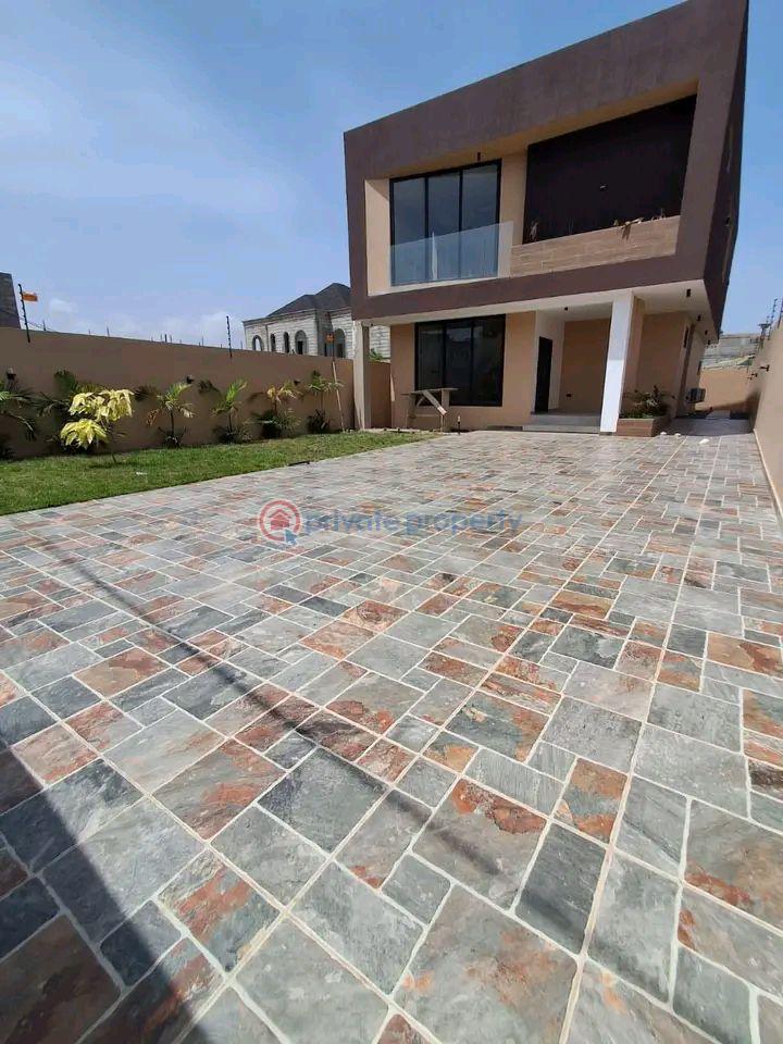 4 bedroom House For Rent Spintex Accra - 2