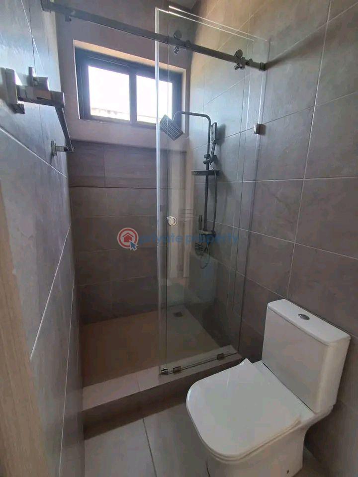 4 bedroom House For Rent Spintex Accra - 10
