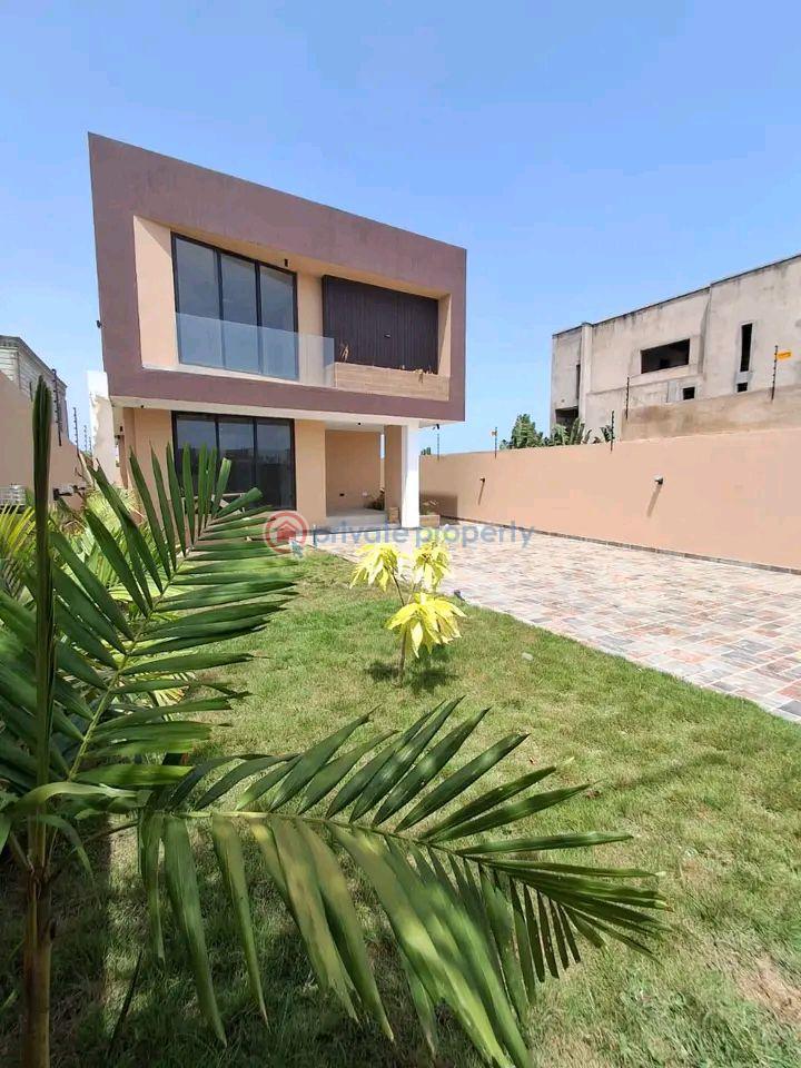 4 bedroom House For Rent Spintex Accra - 1