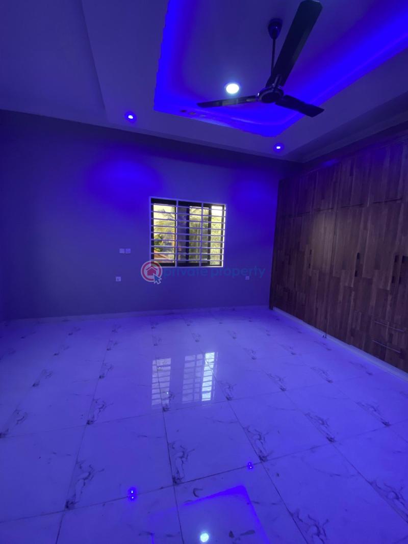4 bedroom House For Sale Spintex Accra - 5