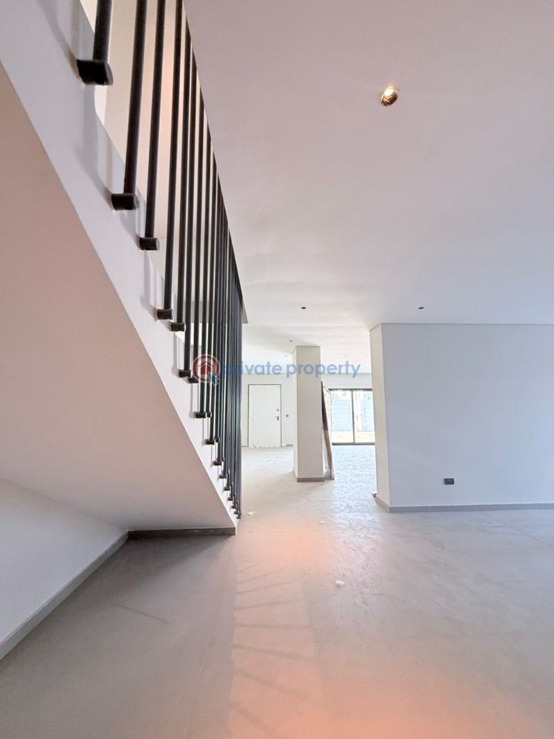 4 bedroom House For Sale Trasacco Accra East Legon  - 8