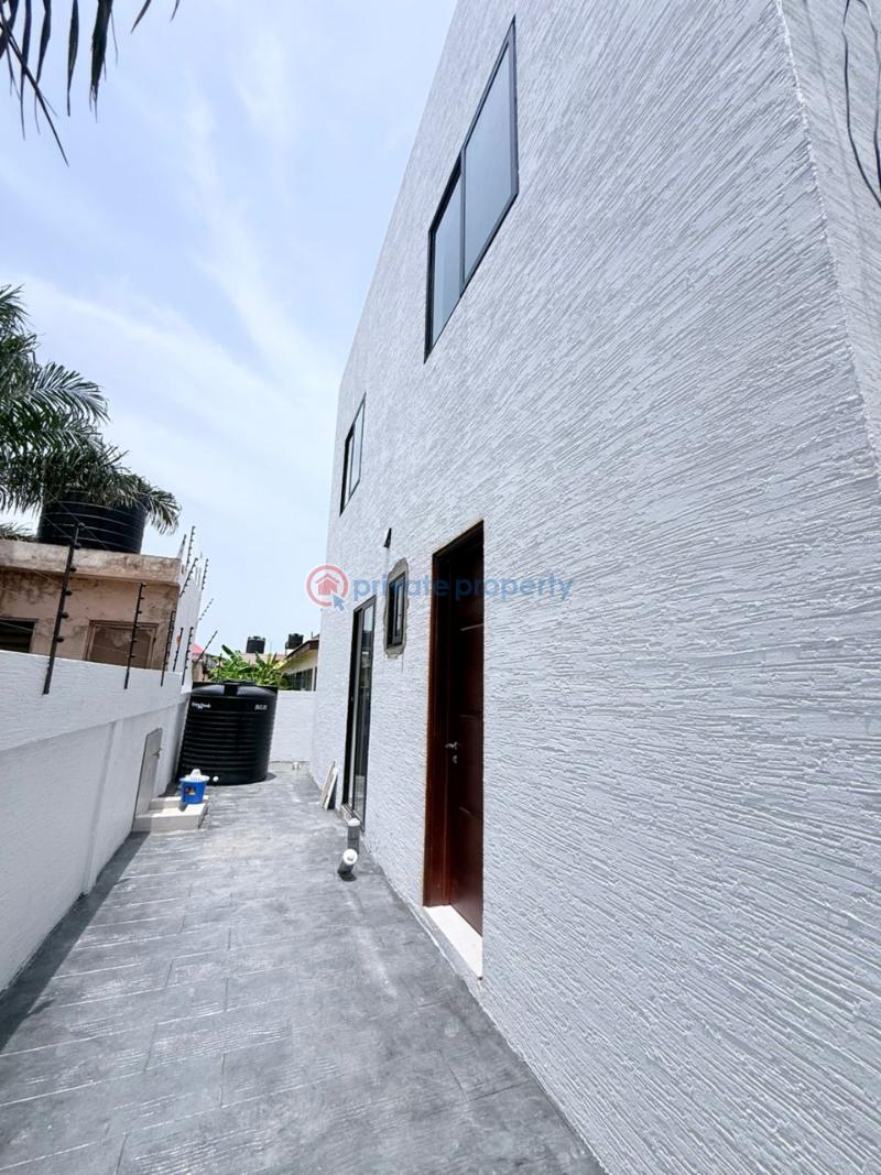 4 bedroom House For Sale Sakumono Spintex Accra - 13