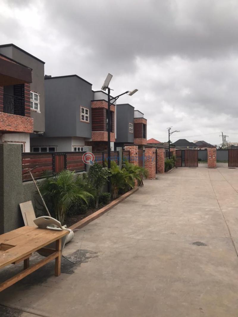 4 bedroom Townhouse For Sale Adjiringanor East Legon Accra - 1