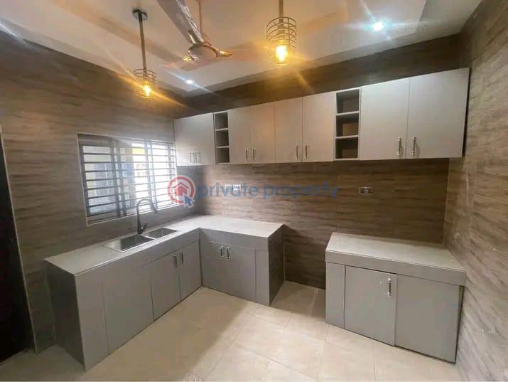 4 bedroom Townhouse For Sale Cantonments Accra - 5