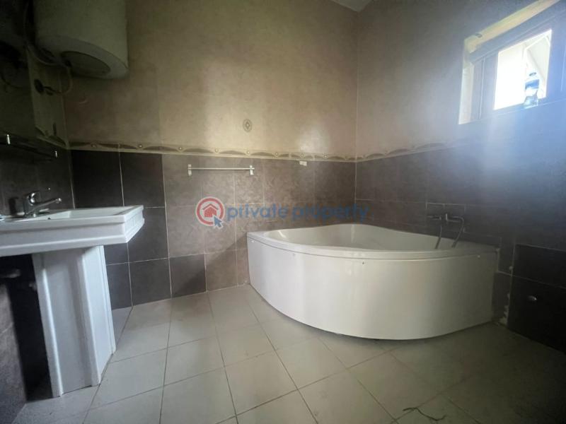 4 bedroom Townhouse For Sale Cantonments Accra - 2